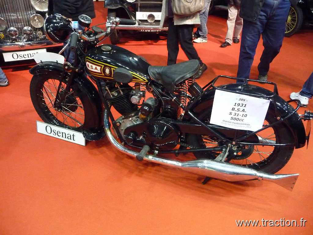 2011_epoquauto (20).jpg - 05/11/2011 - 69000 LYON - EPOQU'AUTO - 33ème Salon International Autos & Motos Anciennes - Ventes aux enchères Osenat - Motocyclette B.S.A - 1931 - S31-10 de 500 cc
